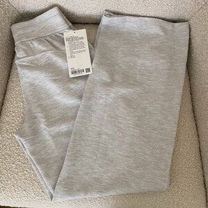 Lululemon Scuba Mid-Rise Wide-Leg Pant Waffle Light Grey Size XXS